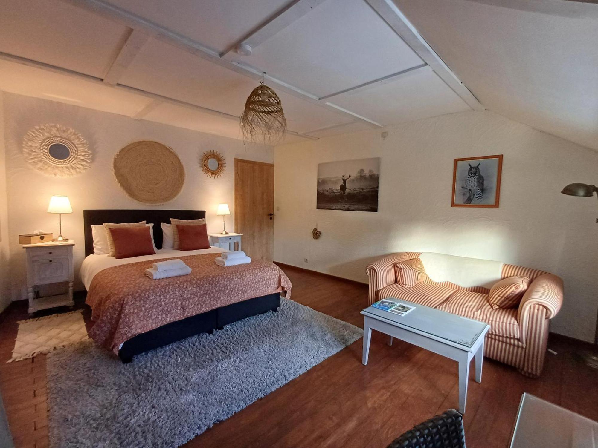 Les Gabelous - Chambre D'Hotes - Viroinval Dourbes エクステリア 写真
